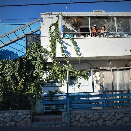 Juha'S Guesthouse - Zarqa Bay Jisr ez Zarqa Екстериор снимка