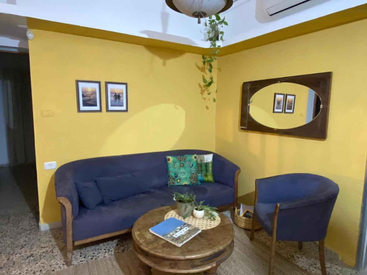 Juha'S Guesthouse - Zarqa Bay Jisr ez Zarqa Екстериор снимка